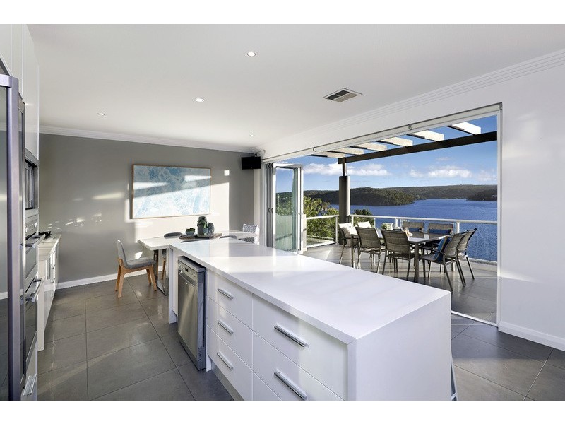 14 Maroopna Road, Yowie Bay NSW 2228