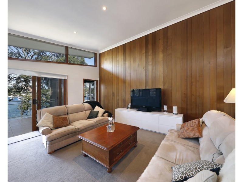 24 Grandview Parade, Caringbah South NSW 2229