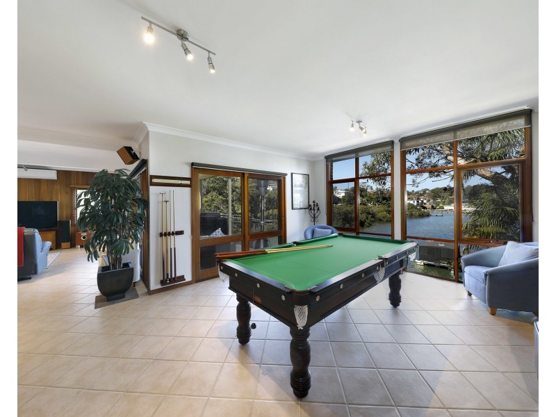 24 Grandview Parade, Caringbah South NSW 2229