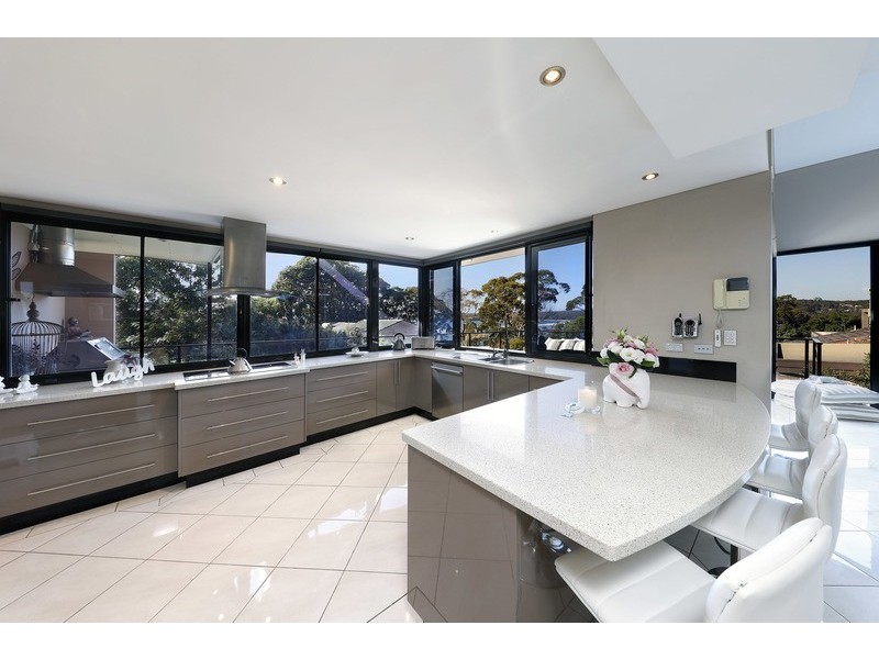 6 Gow Avenue, Lilli Pilli NSW 2229