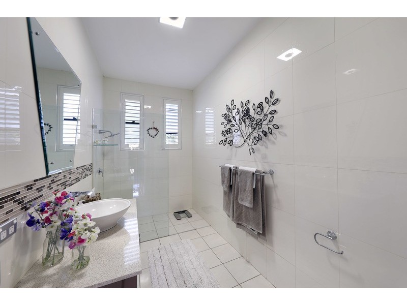 6 Gow Avenue, Lilli Pilli NSW 2229