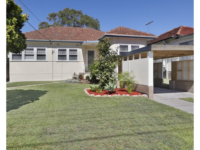 22 Bellevue Parade, Caringbah NSW 2229