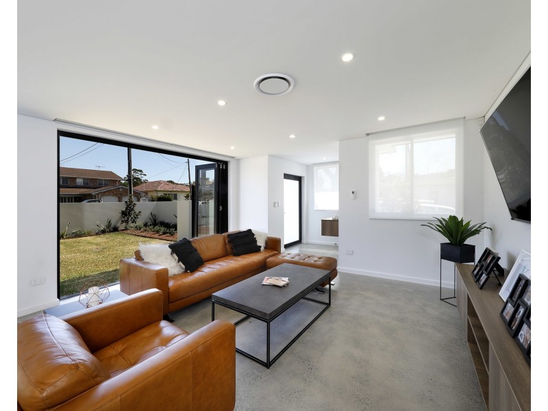 1/22 Percival Road, Caringbah South NSW 2229