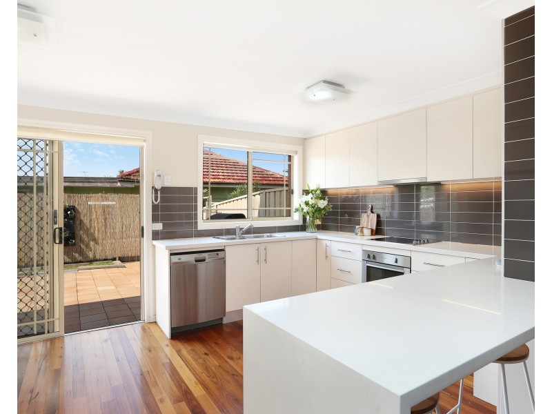 4/102-104 Willarong Road, Caringbah NSW 2229
