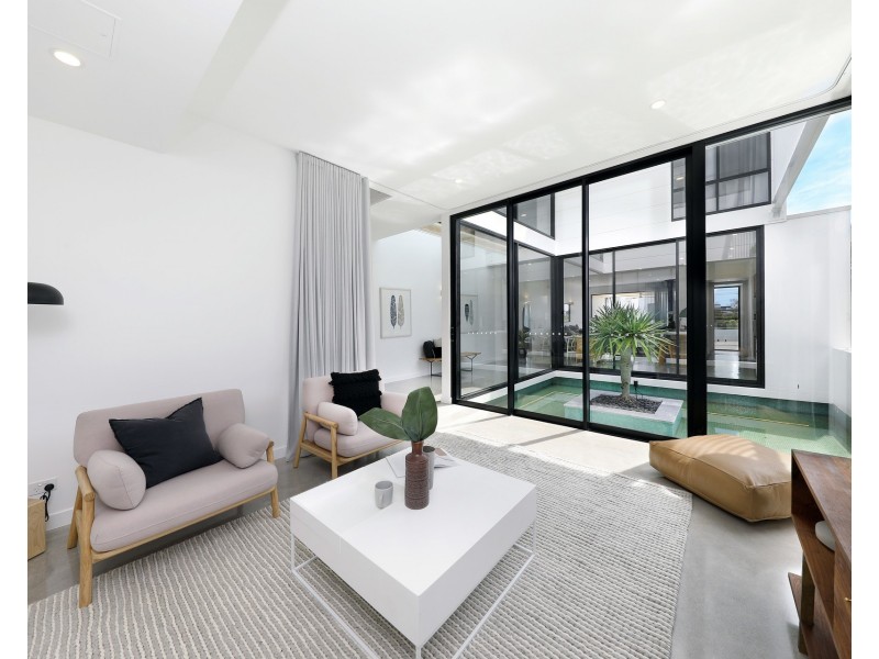 15a Raglan Road, Miranda NSW 2228