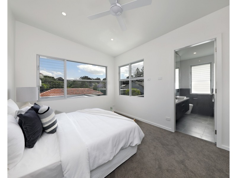 2/30-32 Parthenia Street, Caringbah South NSW 2229