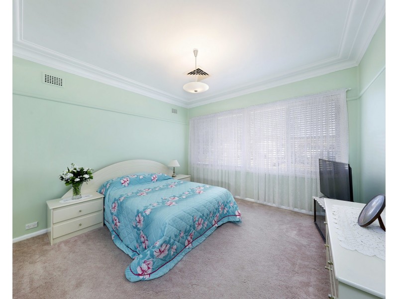 23 Drake Ave, Caringbah NSW 2229