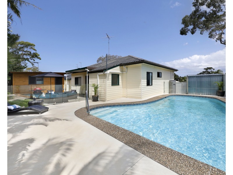 6 Mookara Place, Lilli Pilli NSW 2229