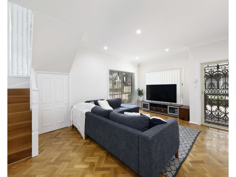 1/35-37 High Street, Caringbah NSW 2229