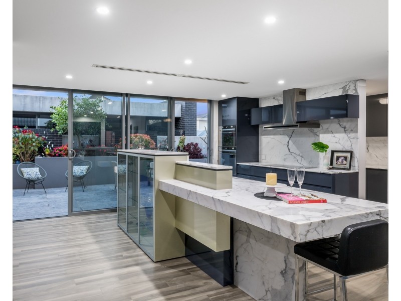 27 Dickin Avenue, Sandringham NSW 2219