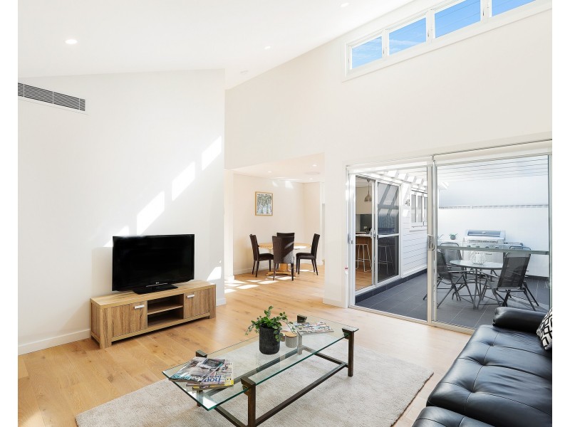 2/7 Lehane Plaza, Dolans Bay NSW 2229