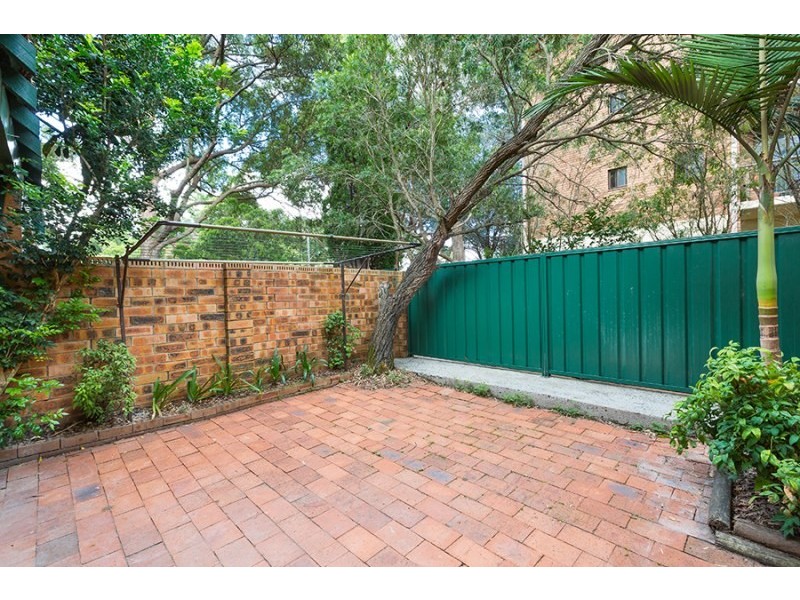 2/98-102 Glencoe Street, Sutherland NSW 2232