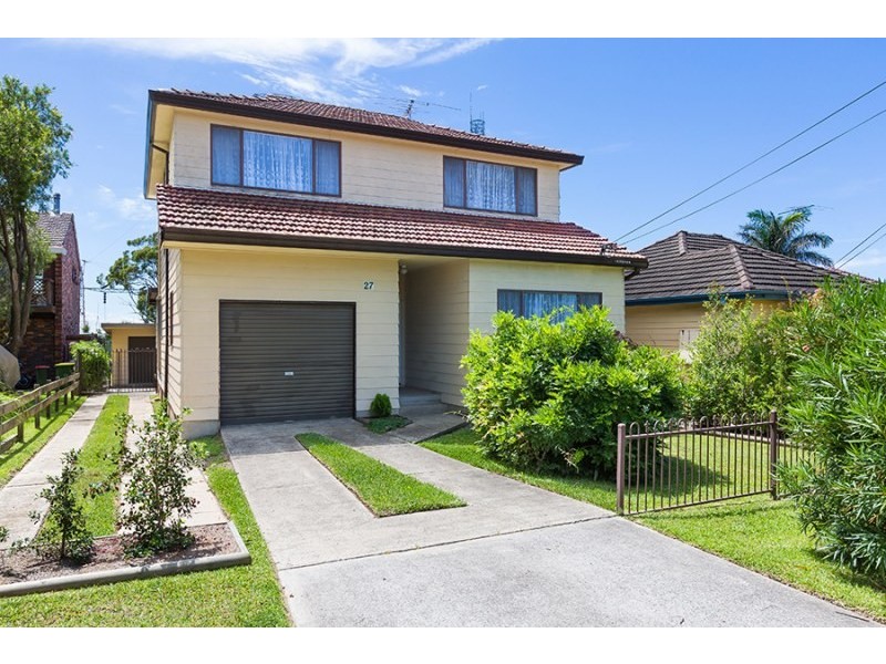 27 Tea Gardens Avenue, Kirrawee NSW 2232