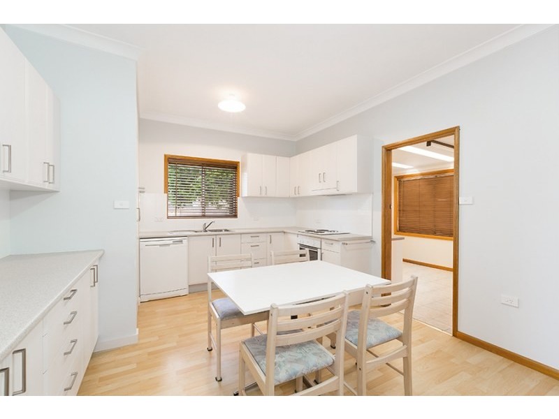 27 Tea Gardens Avenue, Kirrawee NSW 2232