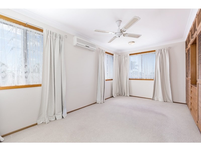 27 Tea Gardens Avenue, Kirrawee NSW 2232