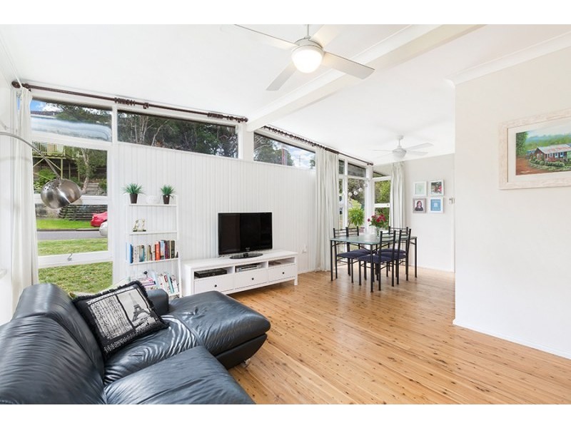 18 Dumbarton Place, Engadine NSW 2233