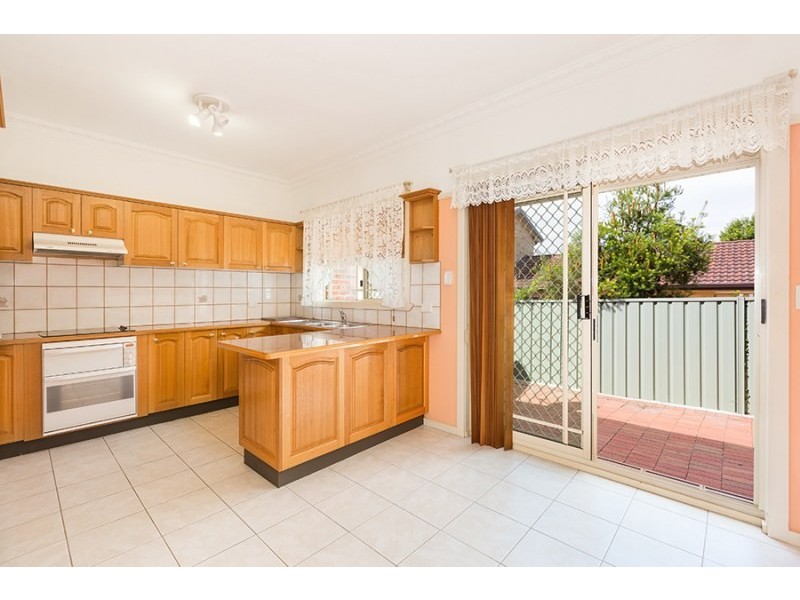 2/14 Dianella Street, Caringbah NSW 2229