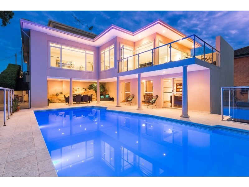 521 Willarong Road, Caringbah South NSW 2229