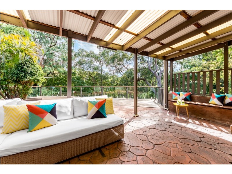 5 Tea Tree Place, Kirrawee NSW 2232