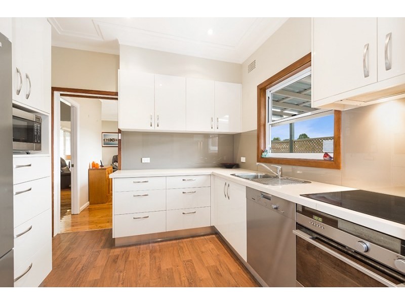 2 Dyinda Place, Miranda NSW 2228