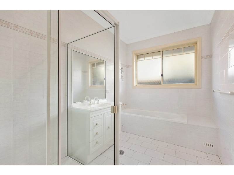 8A Wistaria Street, Caringbah NSW 2229