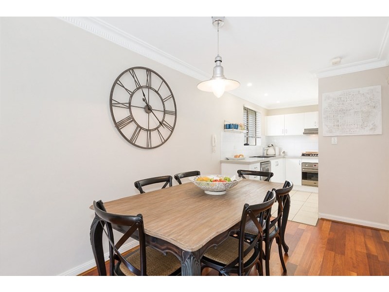 10/96 Yathong Road, Caringbah NSW 2229