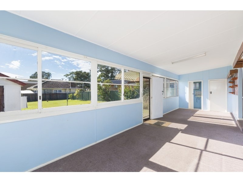 11 Sixth Avenue, Loftus NSW 2232