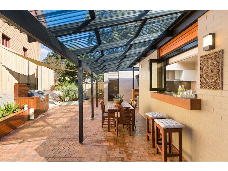 16 Cassandra Crescent, Heathcote NSW 2233