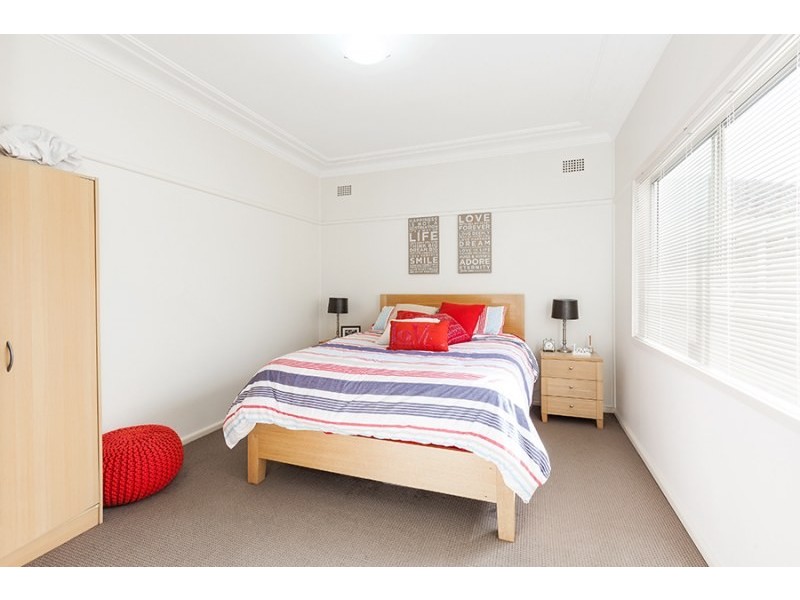 9 Chamberlain Avenue, Caringbah NSW 2229