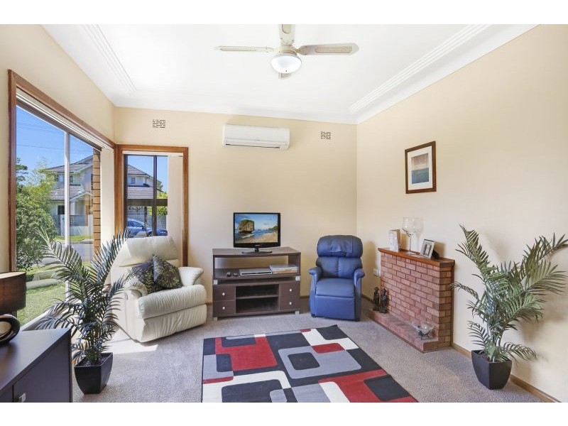 11 Woorak Crescent, Miranda NSW 2228