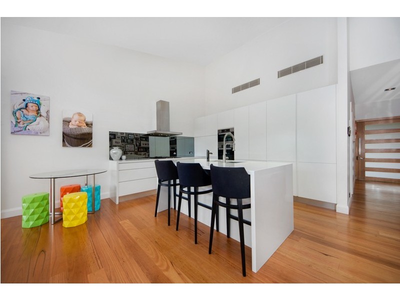 386 President Avenue, Kirrawee NSW 2232