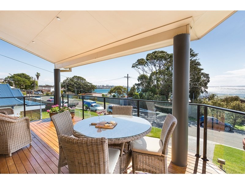 8 Neil Street, Bundeena NSW 2230