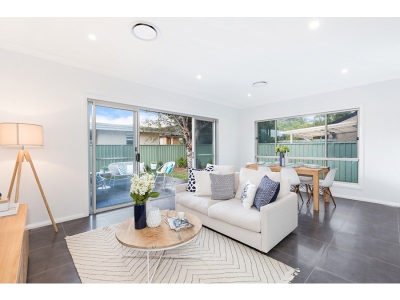 2/72 Gannons Road, Caringbah South NSW 2229