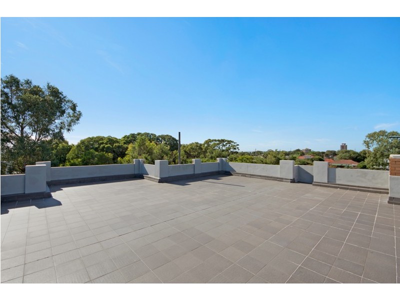 2 Swan Street, Woolooware NSW 2230