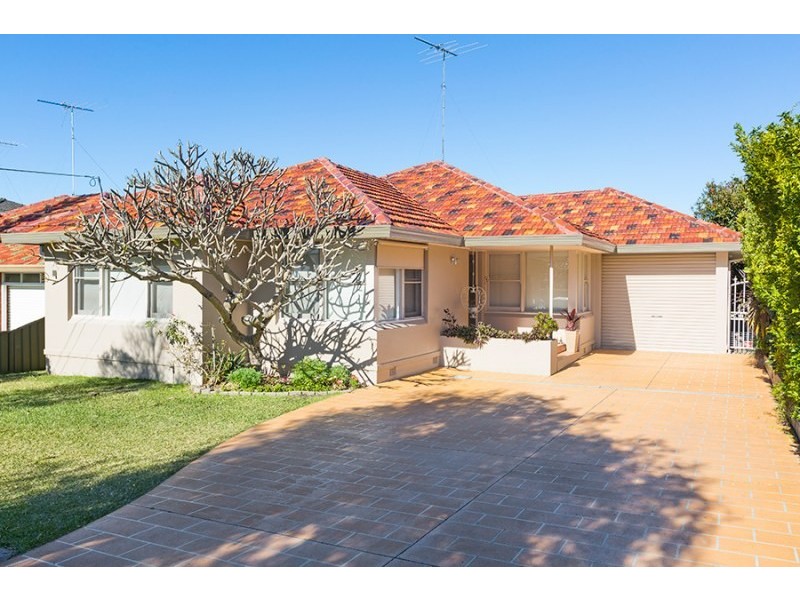 10 Garnet Road, Miranda NSW 2228
