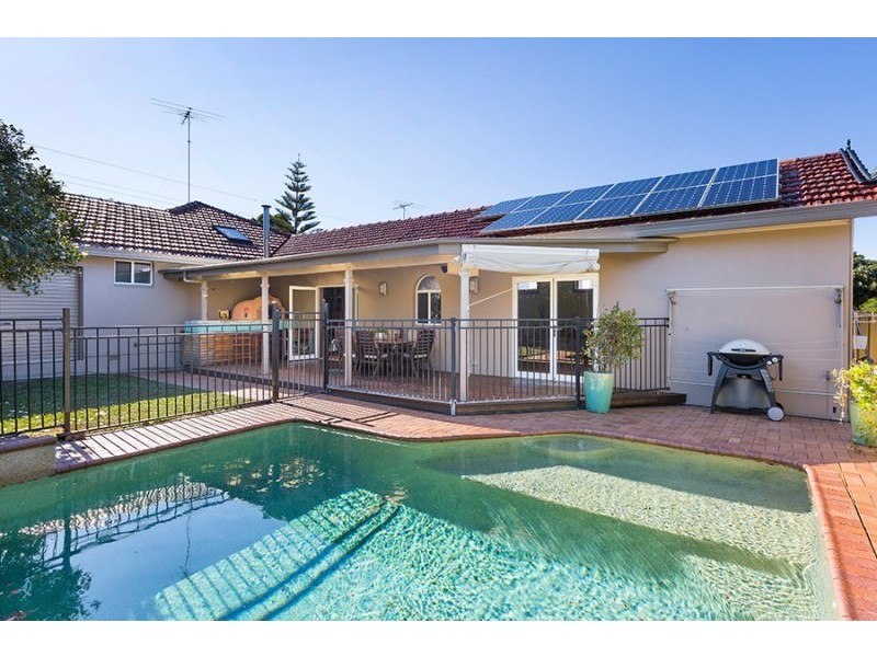 10 Garnet Road, Miranda NSW 2228