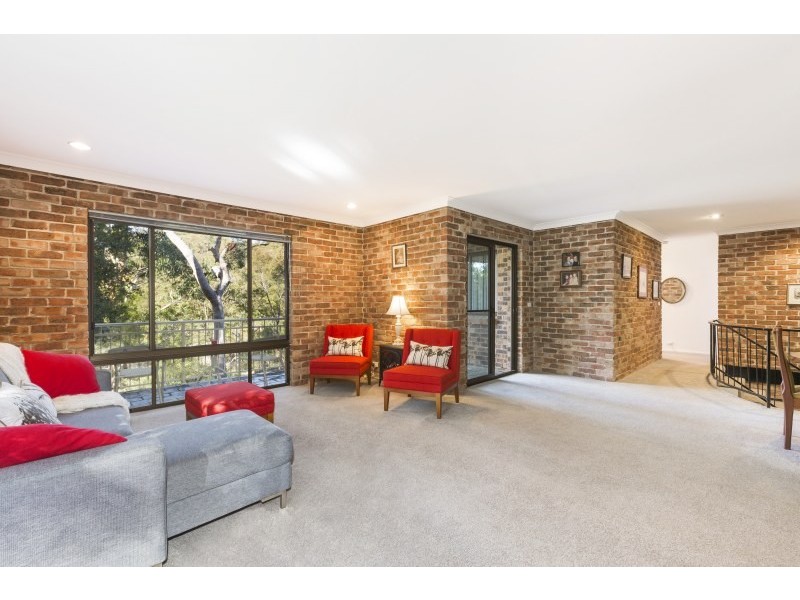 110 Bundanoon Road, Woronora Heights NSW 2233