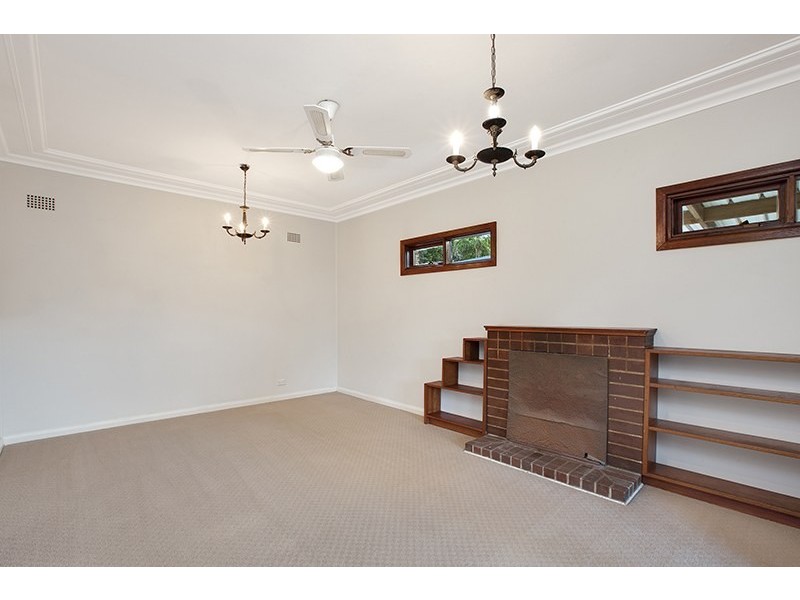 11 Foch Avenue, Gymea NSW 2227