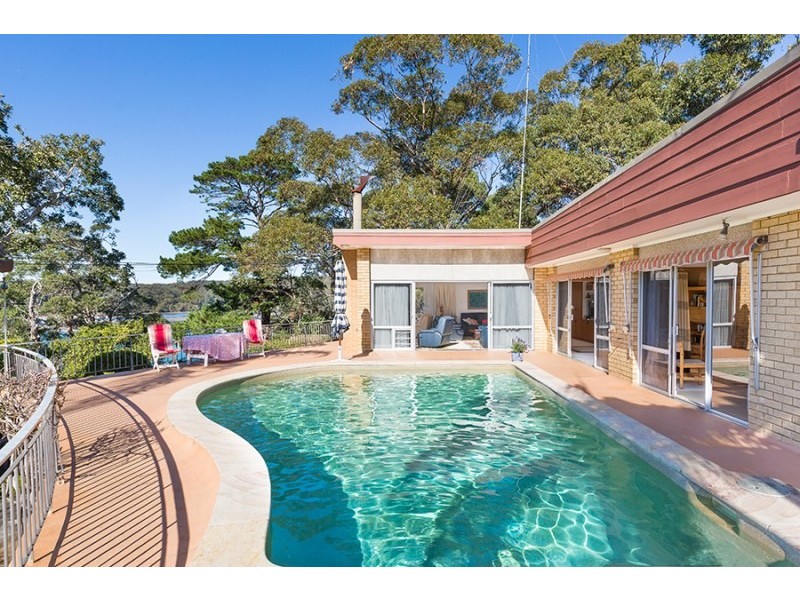 4 Korokan Road, Lilli Pilli NSW 2229