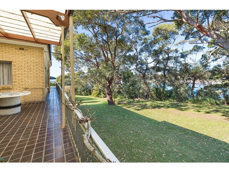 4 Korokan Road, Lilli Pilli NSW 2229