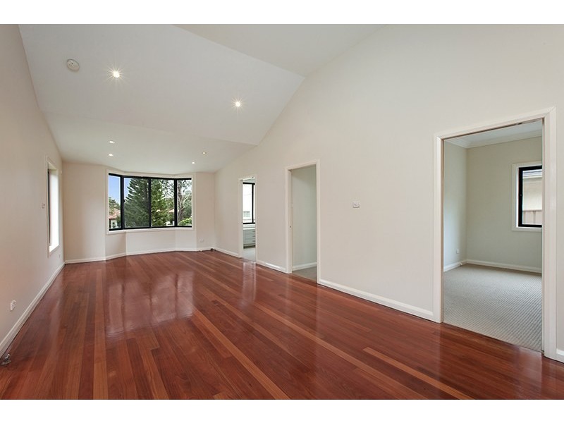 12 Sunbury Street, Sutherland NSW 2232