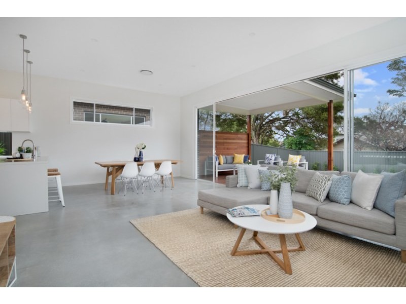 1 Chipilly Avenue, Engadine NSW 2233