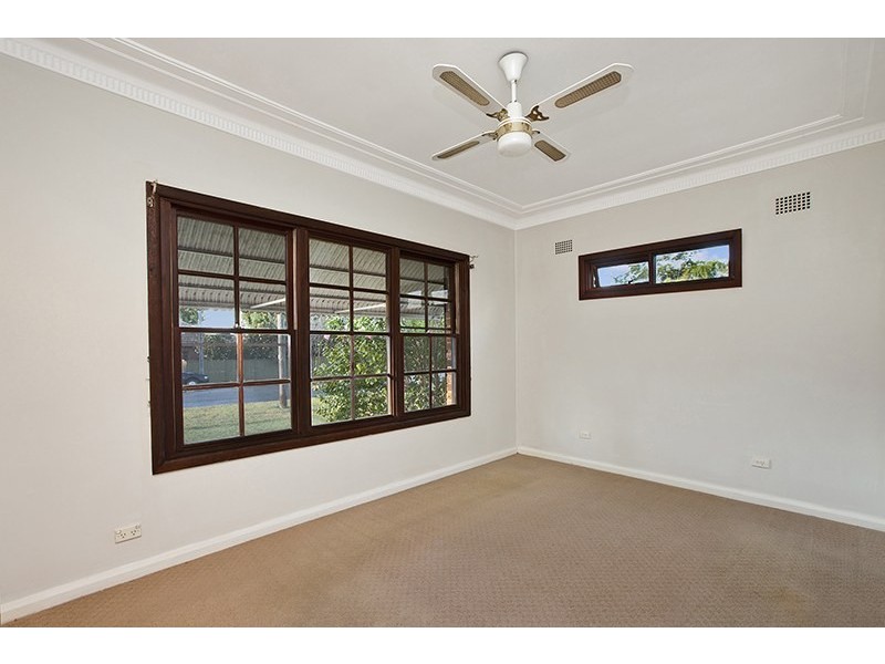 11 Foch Avenue, Gymea NSW 2227