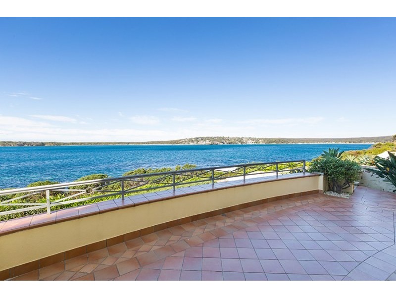 2/8 Glaisher. Parade, Cronulla NSW 2230