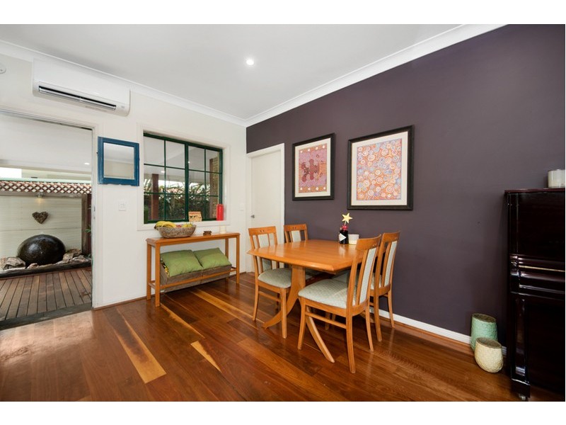 2/68-70 Flora Street, Kirrawee NSW 2232