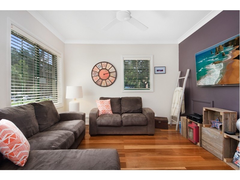 2/68-70 Flora Street, Kirrawee NSW 2232