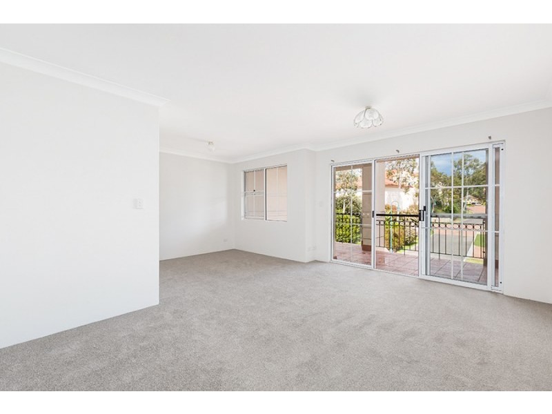 2/18 Daintree Way, Menai NSW 2234