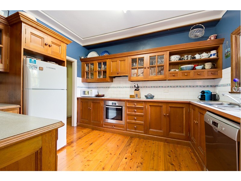 6 Columbine Close, Loftus NSW 2232