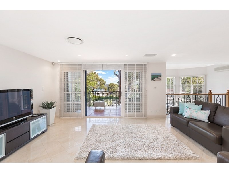 4/2 Matthew Flinders Place, Burraneer NSW 2230