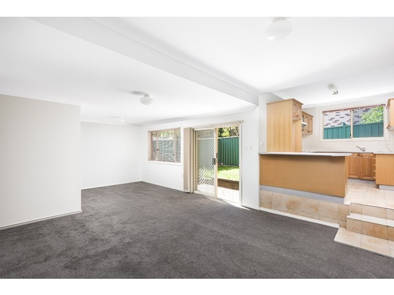 4/110 Auburn Street, Kirrawee NSW 2232